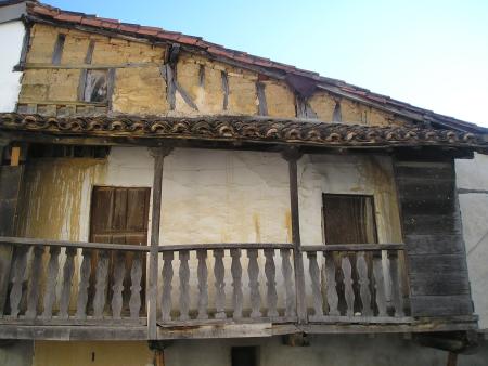 Imagen CASCO ANTIGUO-ARQUITECTURA POPULAR